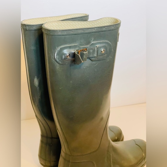 Hunter Rain Boots | Army Green | Size 6M/7F - Picture 12 of 14